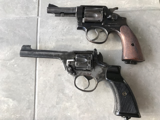 ww 2 pistols.JPG